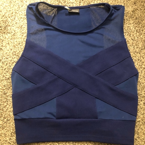 Crop top bundle - Picture 1 of 3